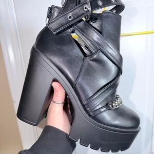 Platform Chunky Heel Ankle Boots - Black